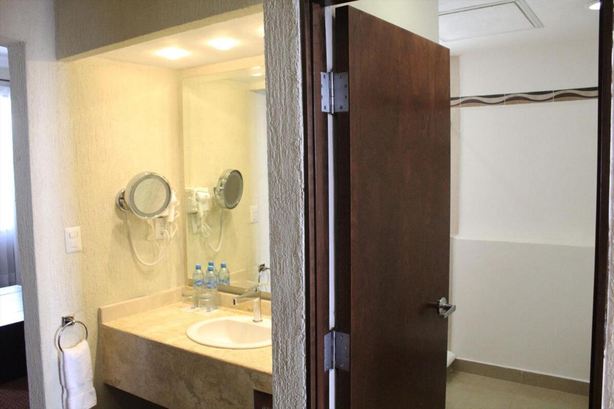 Hotel Hacienda La Venta 산후안델리오 외부 사진